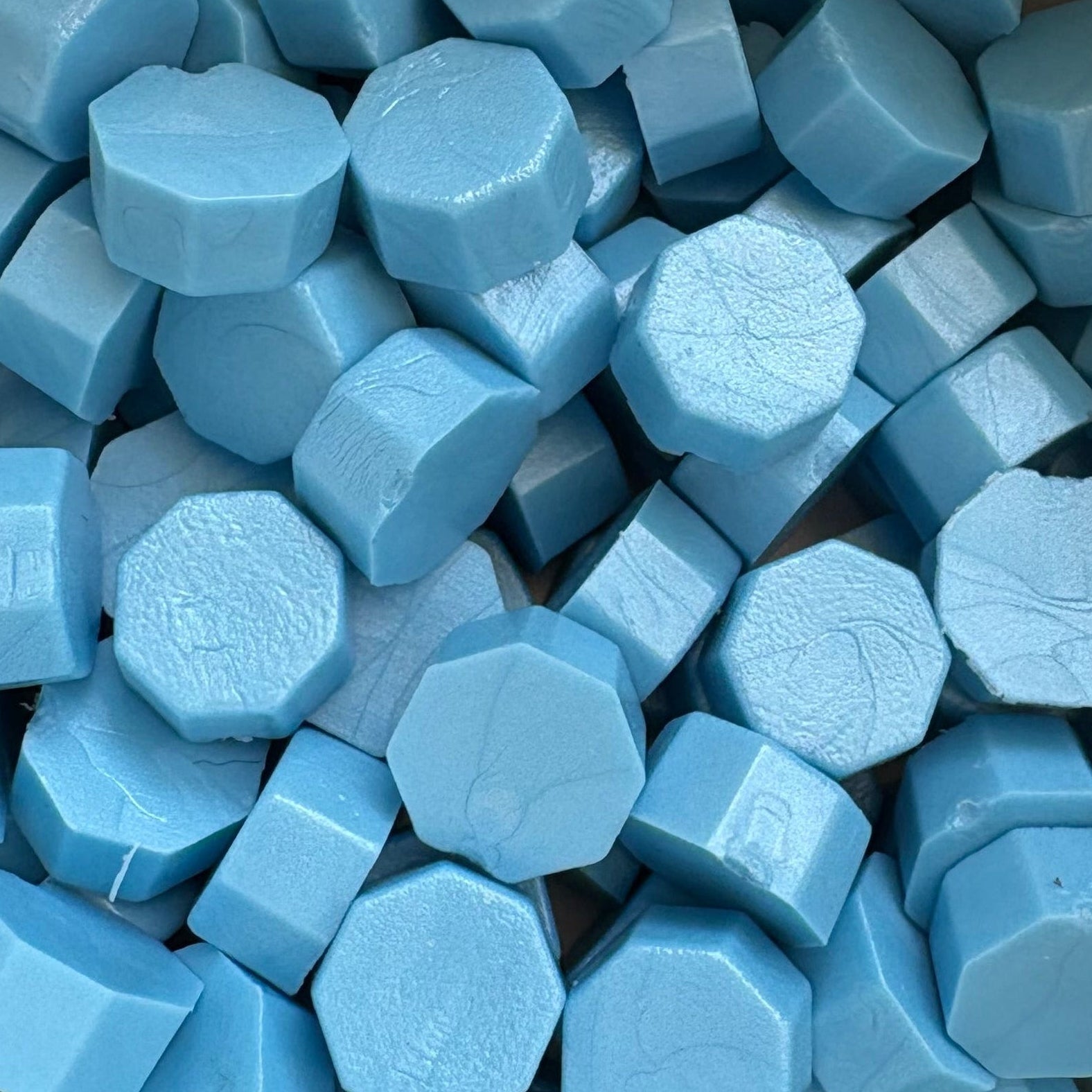Seal The Deal - 100 wax seal beads in Iris